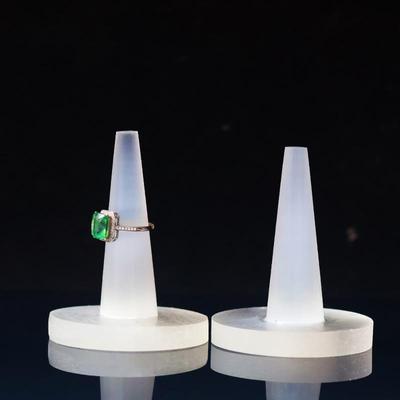 Creazione di gioielli e bijoux – Portagioie ed espositori per gioielli
