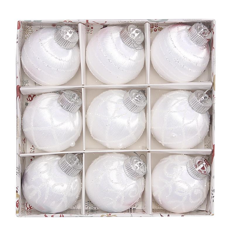 Hand-Painted Christmas Ball Ornament Set – Decorative Thread Balls for Holiday Decor