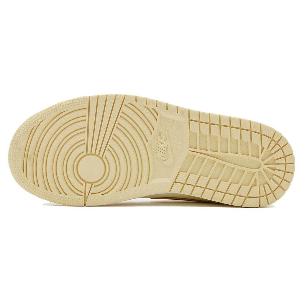 Baskets Air Jordan 1 Mid Pale Vanilla Gold pour Femmes Crème Métallique-Or Lait de Coco FB9892-200