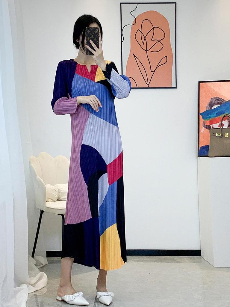 Geometric Print V-Neck Long-Sleeve Fashion Dress