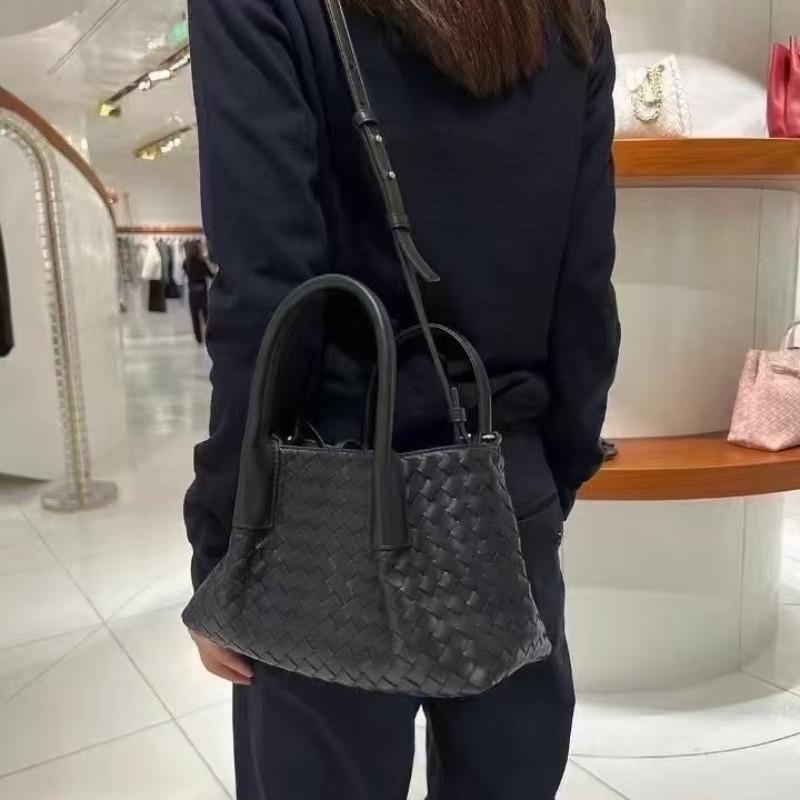 Small tote cowhide hand-woven bag removable shoulder strap for double-sided use