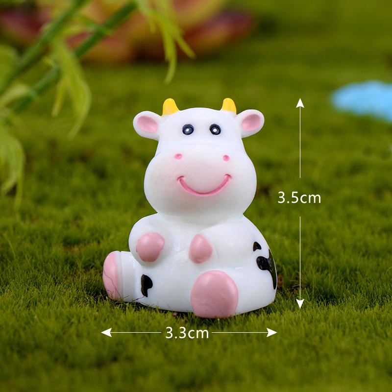 Micro-landscape Moss Ornaments Cute and Adorable Cows Garden Bonsai Decorative Small Ornaments Resin Handicrafts