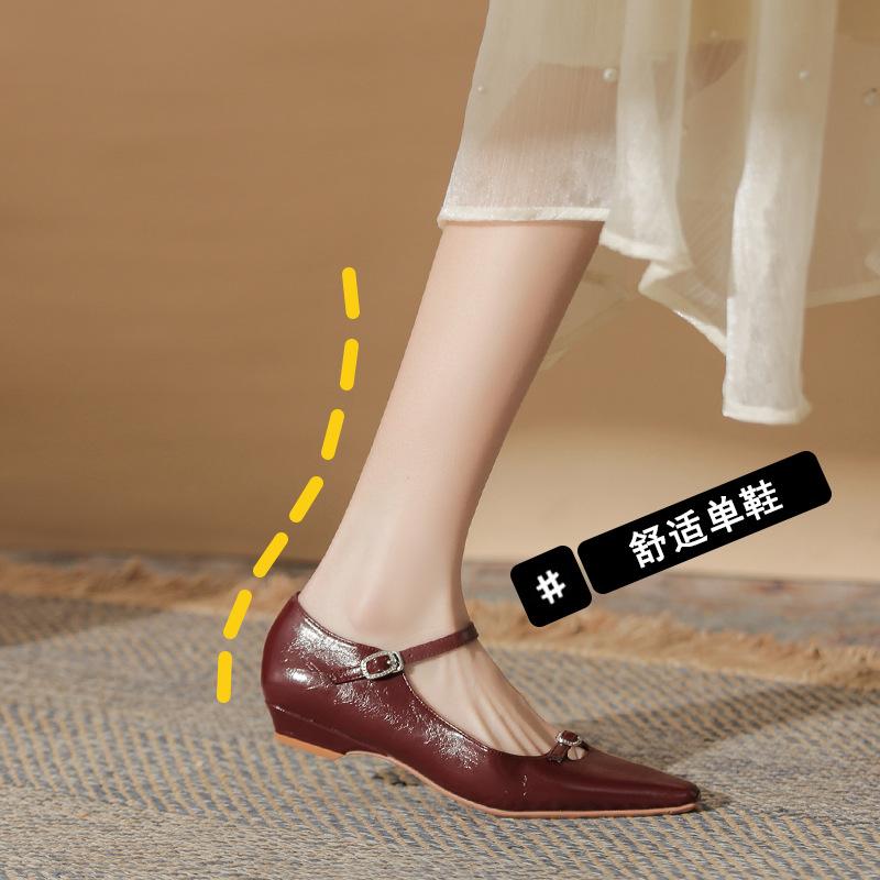 Fashion Temperament, Short Heels, Flat Shoes, Women's Small Square Head with Comfortable Rhinestone Buckle, Exquisite Wedge Heel Single Shoes