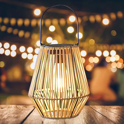 Lámpara de Ratán Bambú IP65 Impermeable Colgante/De Pie Linterna Solar de Ratán Luz Solar Grande de Ratán para Balcón Patio Jardín