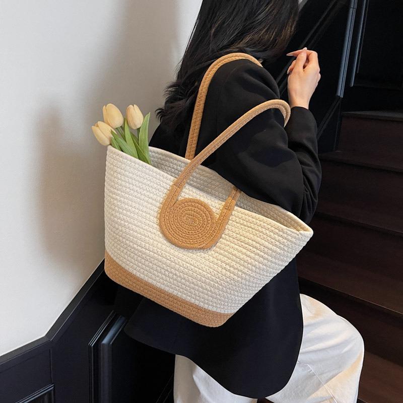 Summer high-end handbag women's new woven tote bag large-capacity leisure vacation beach bag