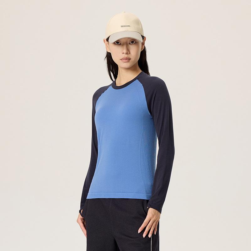 

Женская бесшовная спортивная футболка с длинным рукавом реглан, из мериносовой шерсти и тенселя, с цветными блоками L темно-синий