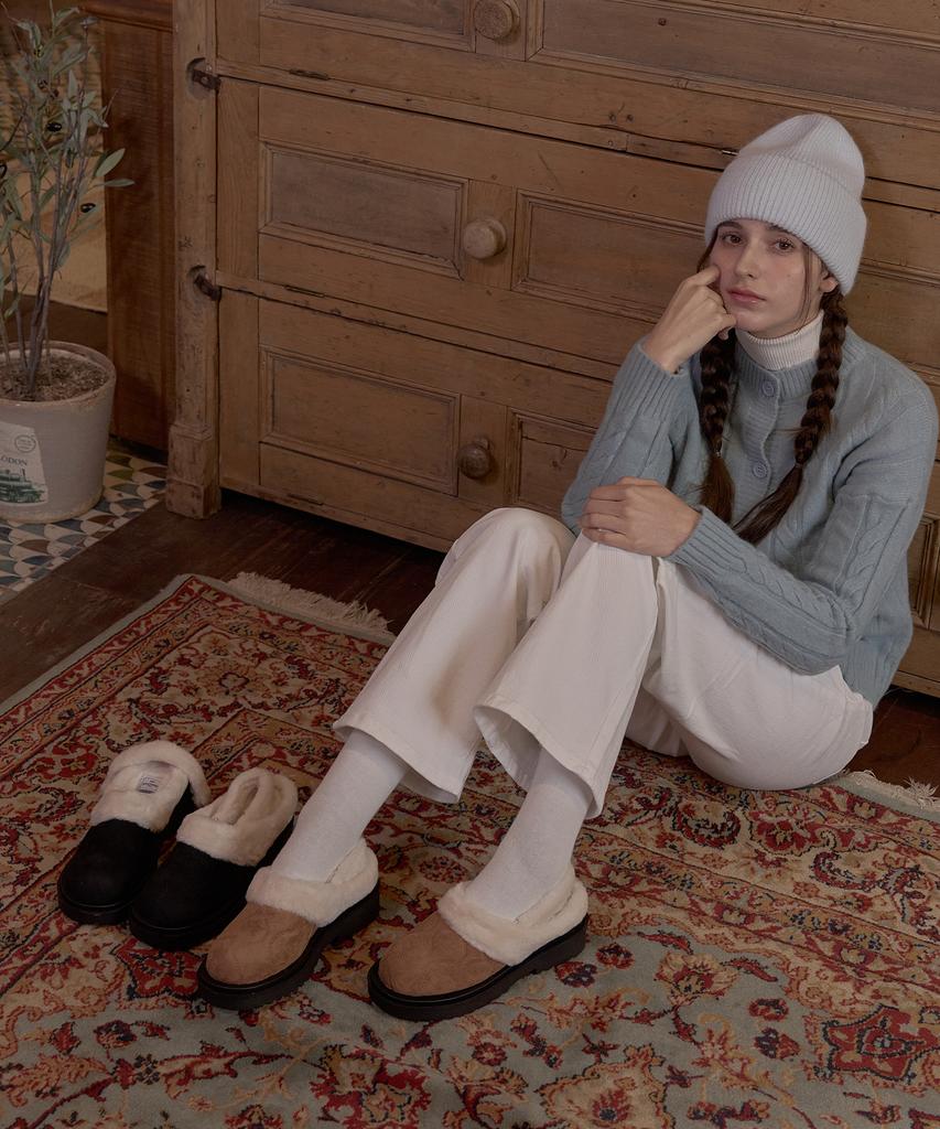 Shoehi Shearling Fur Clogs (2 Colors)_B5222