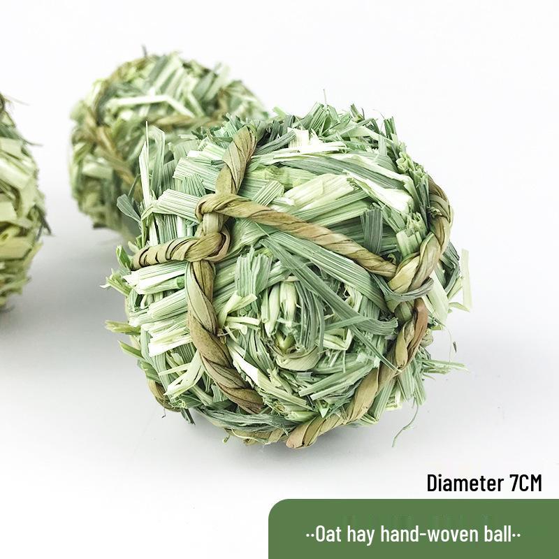 Hand-Woven Straw Chew Ball for Small Pets: Alleviates Boredom in Rabbits, Chinchillas & Guinea Pigs