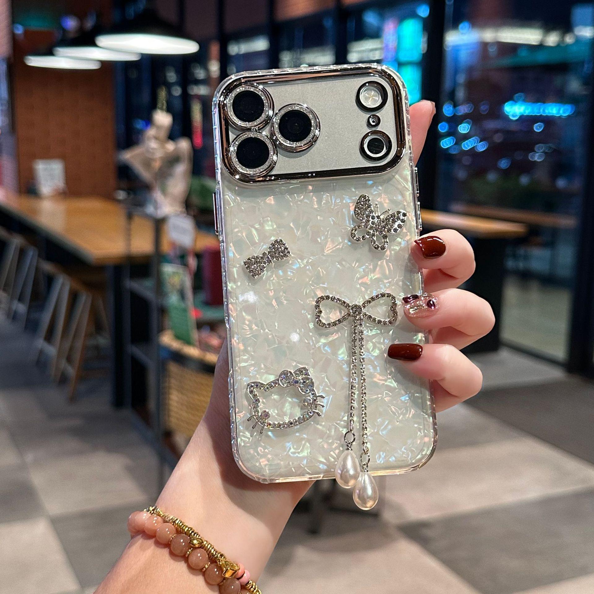 Porous Shell Pattern Pendant for iPhone 15/12, 17 Pro Max Cute Case iPhone 17
