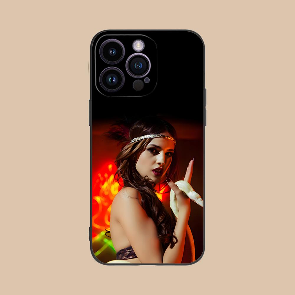 

Fashion Eiza Gonzalez Matte Mobile Phone Case for iPhone 17 16 15 14 13 12 11 X XR XS 8 7 Air Pro Max Plus Mini Colorful Cover iPhone 7 Plus
