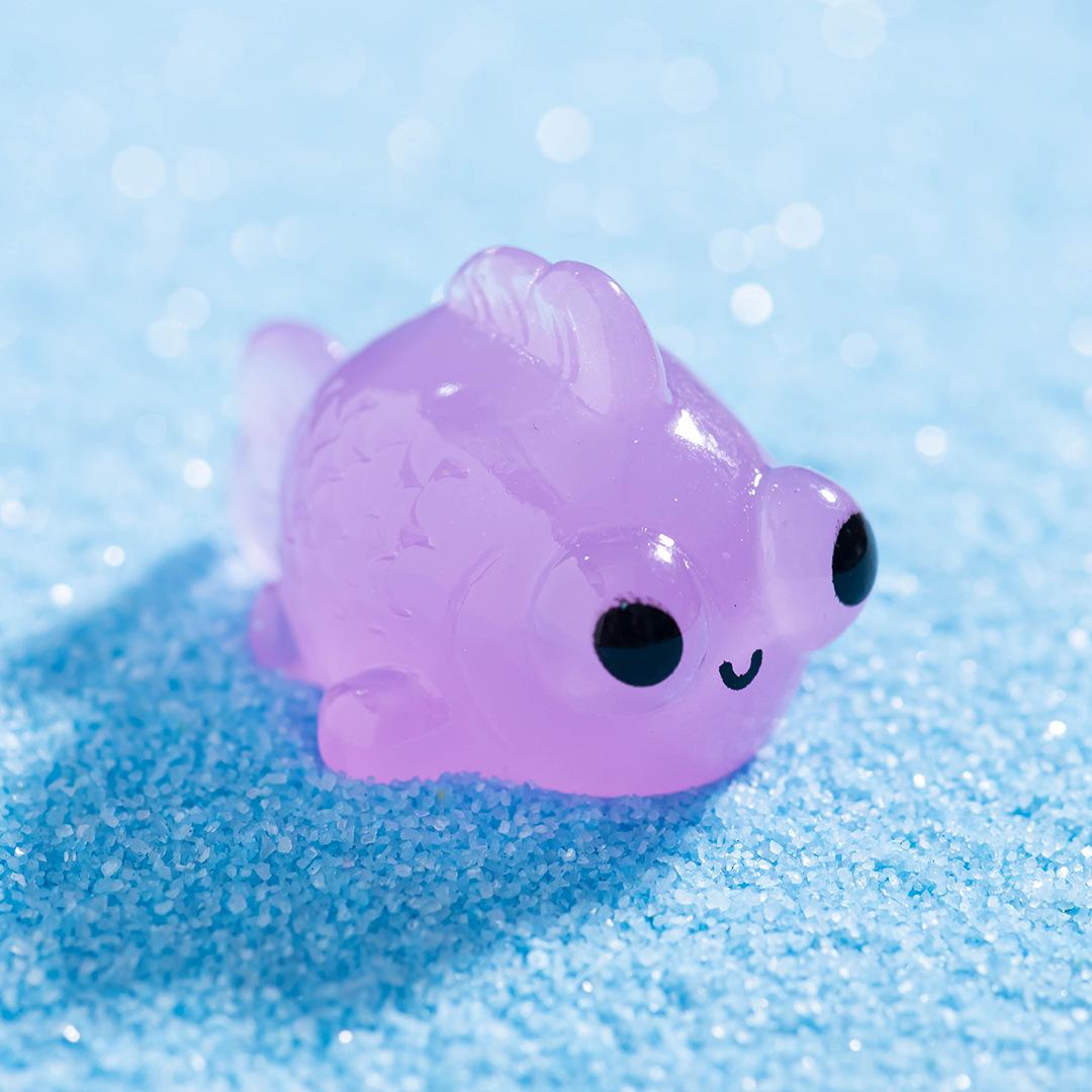 

Микропейзаж Морское животное Светящиеся в темноте Маленькие золотые рыбки Украшения из смолы Декоративные аксессуары своими руками Аквариум Украшения для аквариума luminous goldfish 10pcs фиолетовый