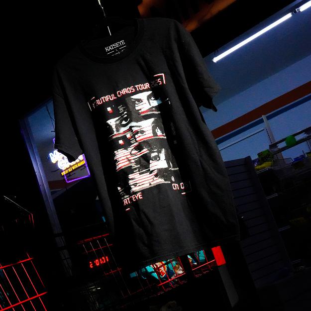 Предзаказ футболки KATSEYE THE BEAUTIFUL CHAOS TOUR с эффектом потертости S size