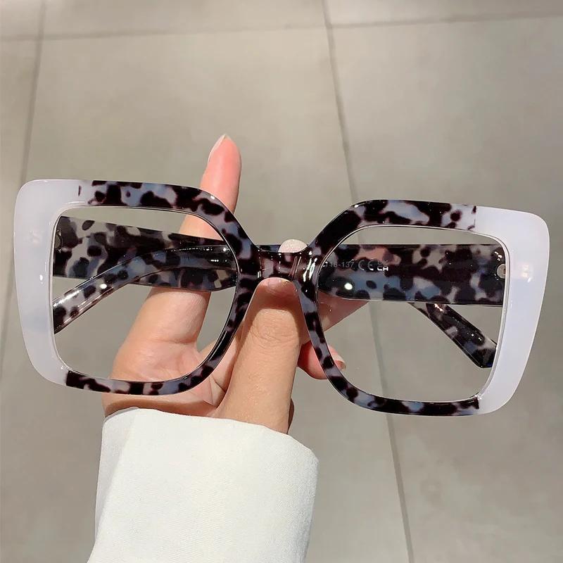 Modische quadratische Brille Damen Stilvolle übergroße mehrfarbige Brillengestelle Trendiges Markendesign Brillen zur Dekoration