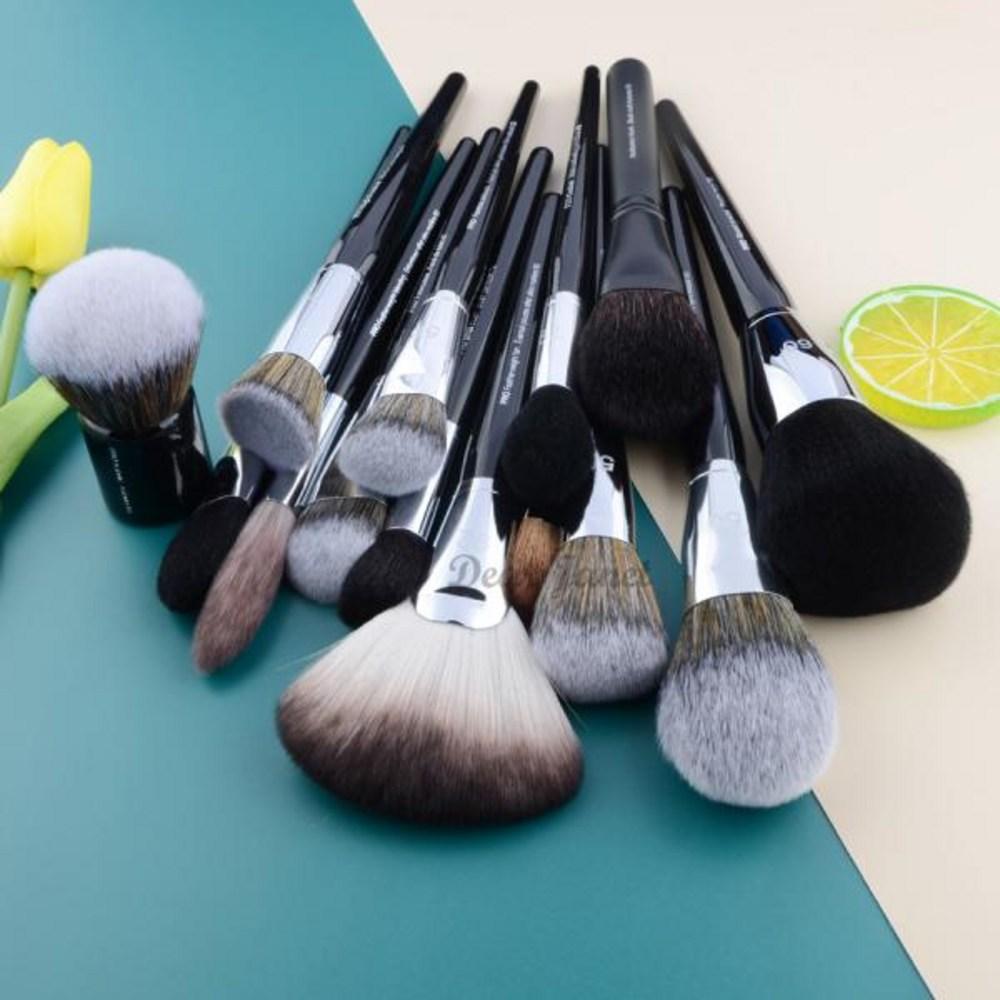 S Series Pro Makeup Brush Powder Pan Foundation Blusher Highlight Makeup Brush Stor størrelse Svart Håndtak Vellaget syntetisk hår,