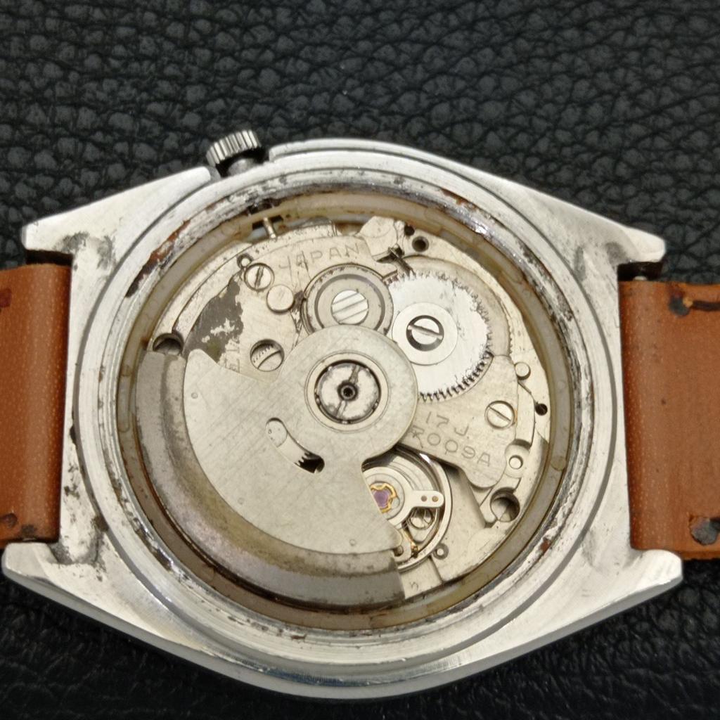 VINTAGE SEIKO 5 AUTOMATIC 7009A JAPAN MENS WHITE COLOR DIAL WATCH a702611-1 R209-a702611