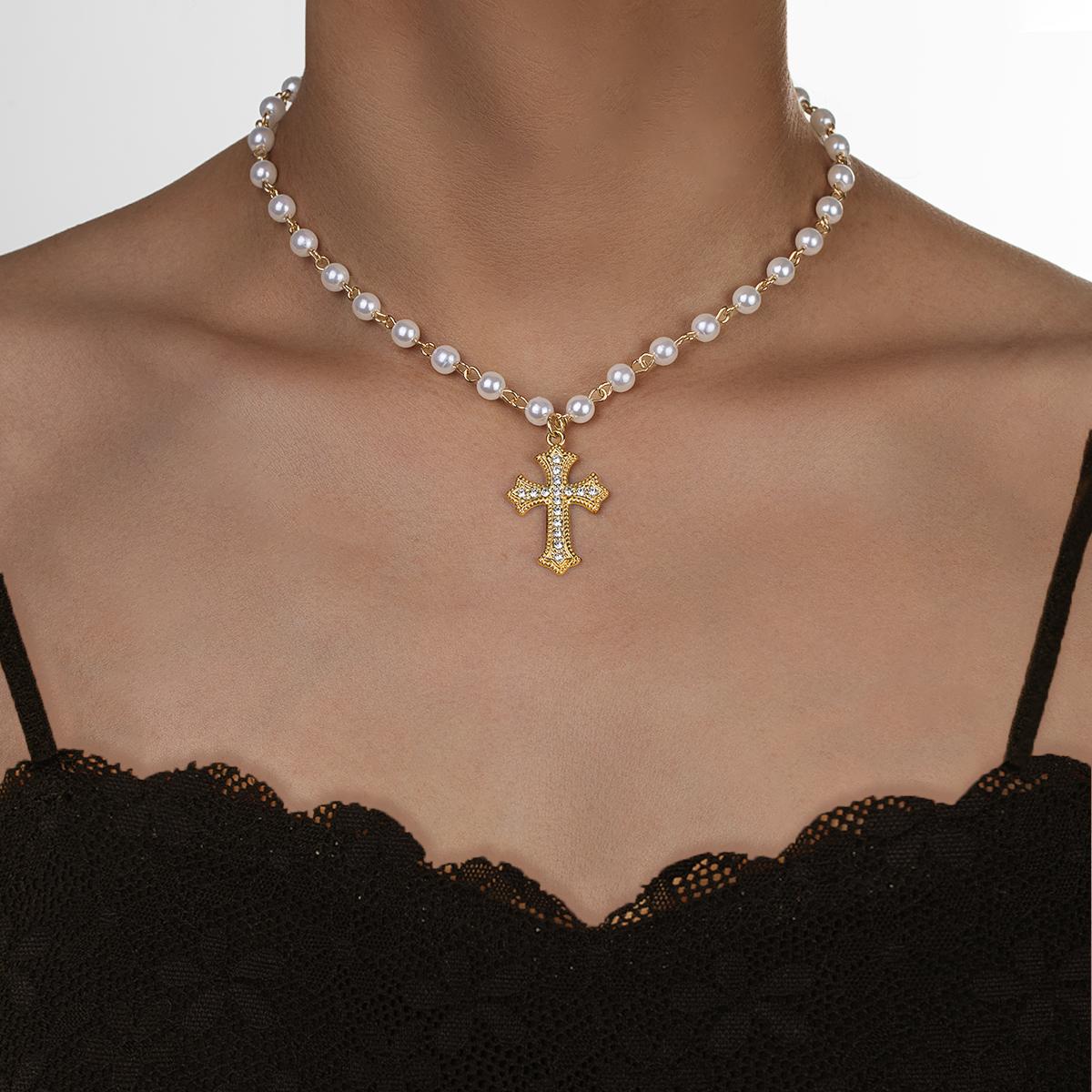 

Fashionable retro carved cross necklace, imitation pearl alloy pendant, women s collarbone chain, neck chain