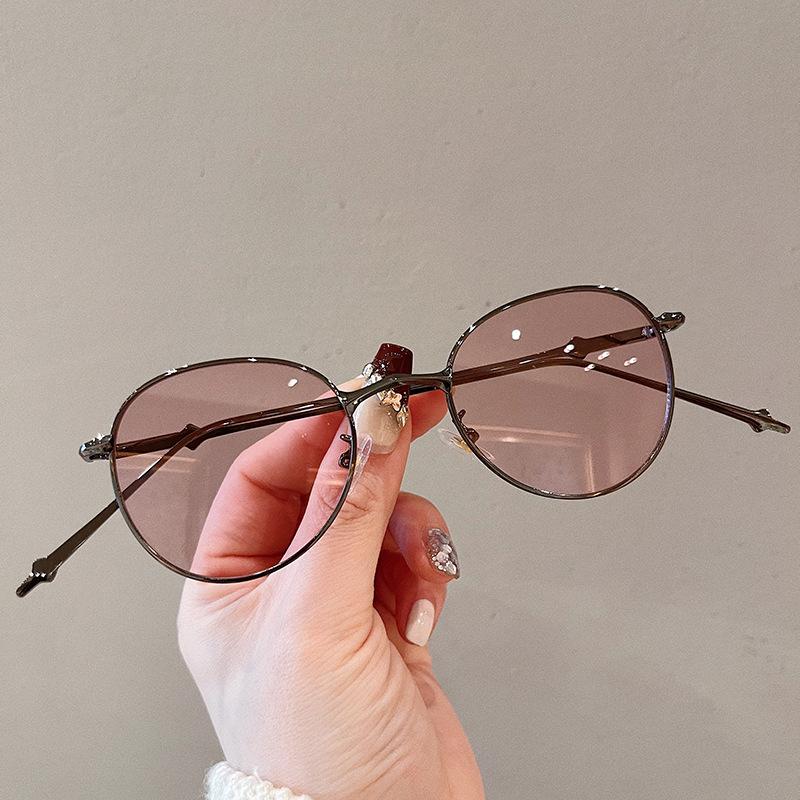 New Stylish Round Blue Light Blocking Glasses for Women High Quality Computer Eyeglasses Frame