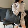 Niche Design Texture Small Bag Women's New Fashion Versatile Shoulder Bag Crossbody Simple Tote Bag