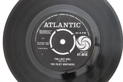 7inch Record ISLEY BROTHERS - The Last Girl / Looking For A Love AT4010 Atlantic 1964 UK Soul/Funk Used