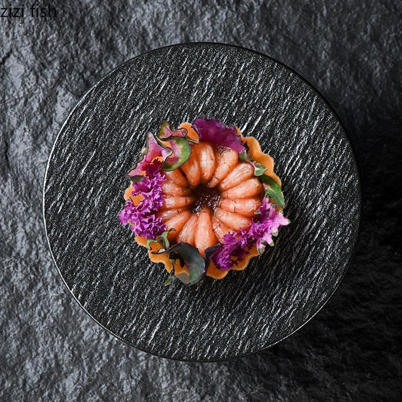 Assiette Céramique Noire et Blanche à Motif Pierre à Haut Pied Assiette à Snack Assiette à Dessert Assiettes à Sushi Vaisselle Créative de Restaurant