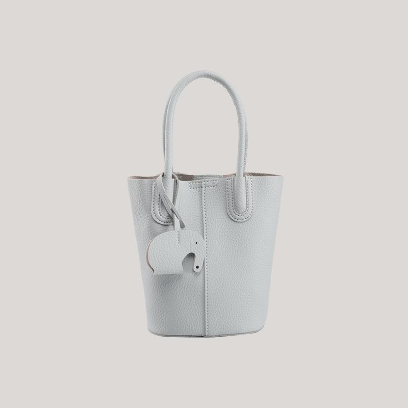 

Повседневная текстура простая сумка-ведро модный тренд лето новая нишевая женская сумка через плечо мессенджер светло-синий