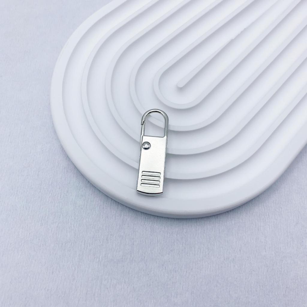 Tool-Free Zipper Pull Tab Replacement for Bags, Backpacks, Coats, and Clothes – Removable Alloy Spring Zipper.