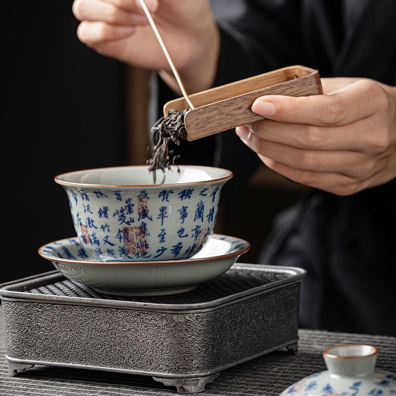 Chinese Retro Blue and White Porcelain Gaiwan Teacup Handmade Ceramic Fair Cup Tea Infusers Household Tea Bowl Portable Teaware