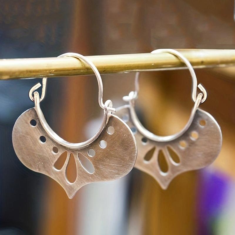 

Huitan Bohemia Hollow Heart Dangle Earrings for Women Antique Copper Color Vintage Female Love Drop Earrings Ethnic Zircon Gift