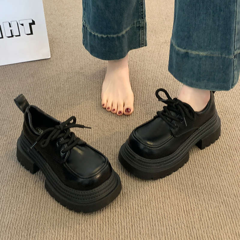 Brittisk stil retro snörskor mångsidiga loafers dam 2025 vår och höst nya tjock klack tjock sula höjdökande bruna små läderskor