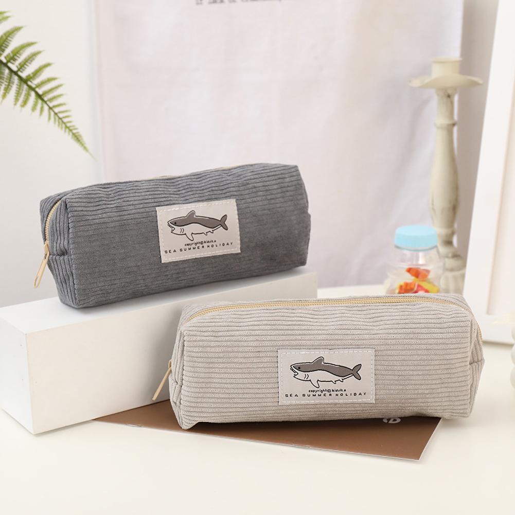 1 Stück Kawaii Federmäppchen Niedlicher Hai Corduroy Stiftebox Federmäppchen Stiftebeutel Schulbedarf Schreibwaren Schülergeschenk