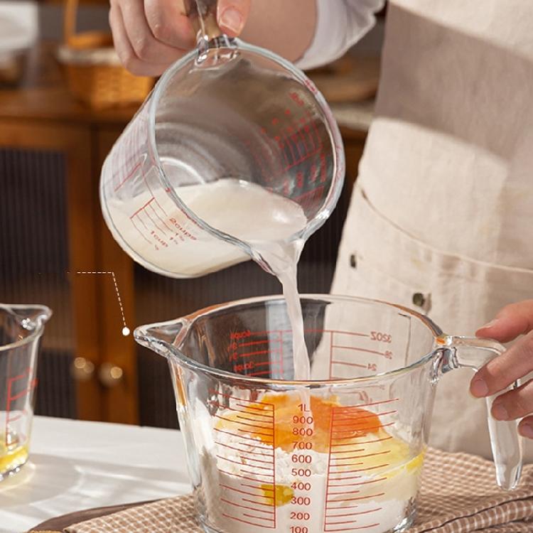 Glass Measuring Cup With Large Capacity And Visible Scale Suitable For Baking Mixing And Liquid Measurement