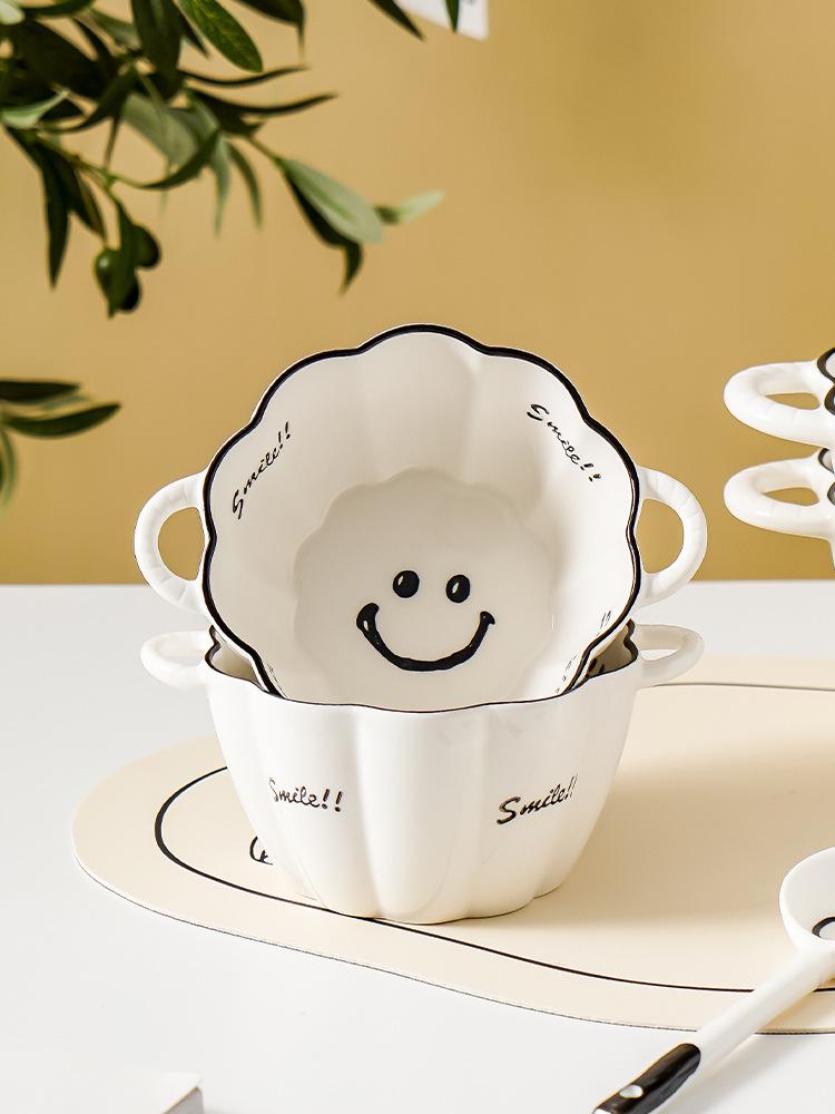 Charming Ceramic Double-Ear Berry Petal Bowl for Fruit, Salad, or Noodles - Anti-Scald Design.