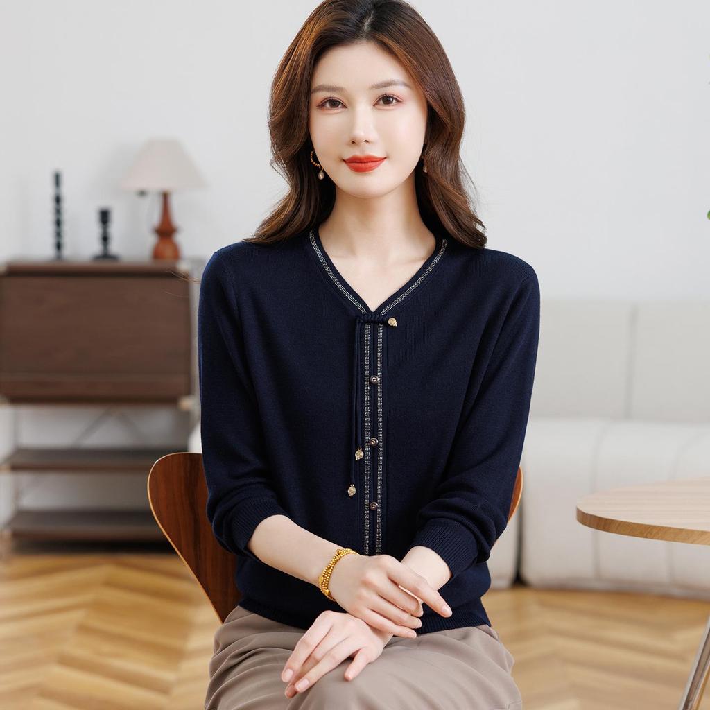 Mom's New Year Red Knit Top for Middle-Aged & Elderly Women - Stylish Chinese Style Year of the Rat Base Layer