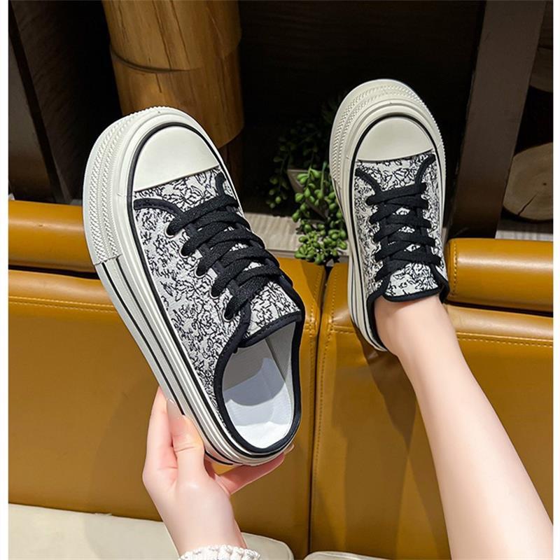 

Women s Spring/Summer Korean-Style Thick-Soled Canvas Closed-Toe Slippers - Versatile, Breathable, Niche Design 37 чорний