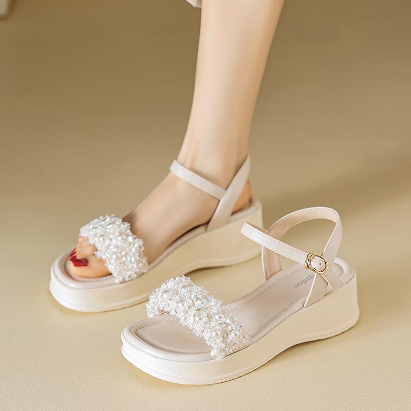 Augustine sandals women's 2025 new summer wear white small fragrant wind thick sole one pedal fashion cool slippers