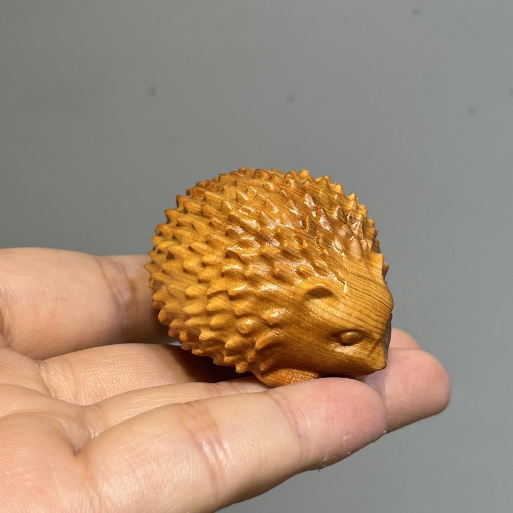 Cute Hedgehog Woodcarving - Charming Details, Perfect Compact - Handmade Desktop Decoration, Ideal Gift for Nature Lovers