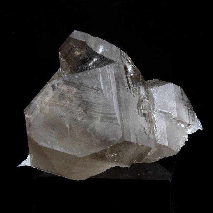 Pierres et Minéraux. Quartz fumé. 170.0 ct. Les Deux Alpes, Oisans, France..
