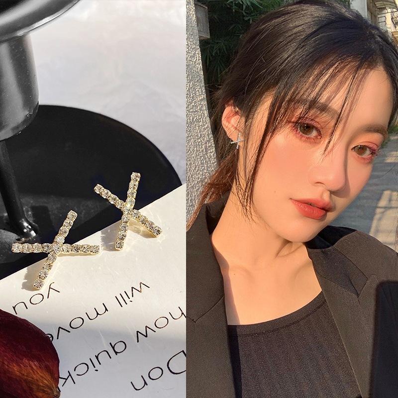 Sweet Personality, Japanese and Korean Temperament Earrings, Commuter X Cross Geometric Stud Earrings, Fashionable and Exquisite Diamond Earrings