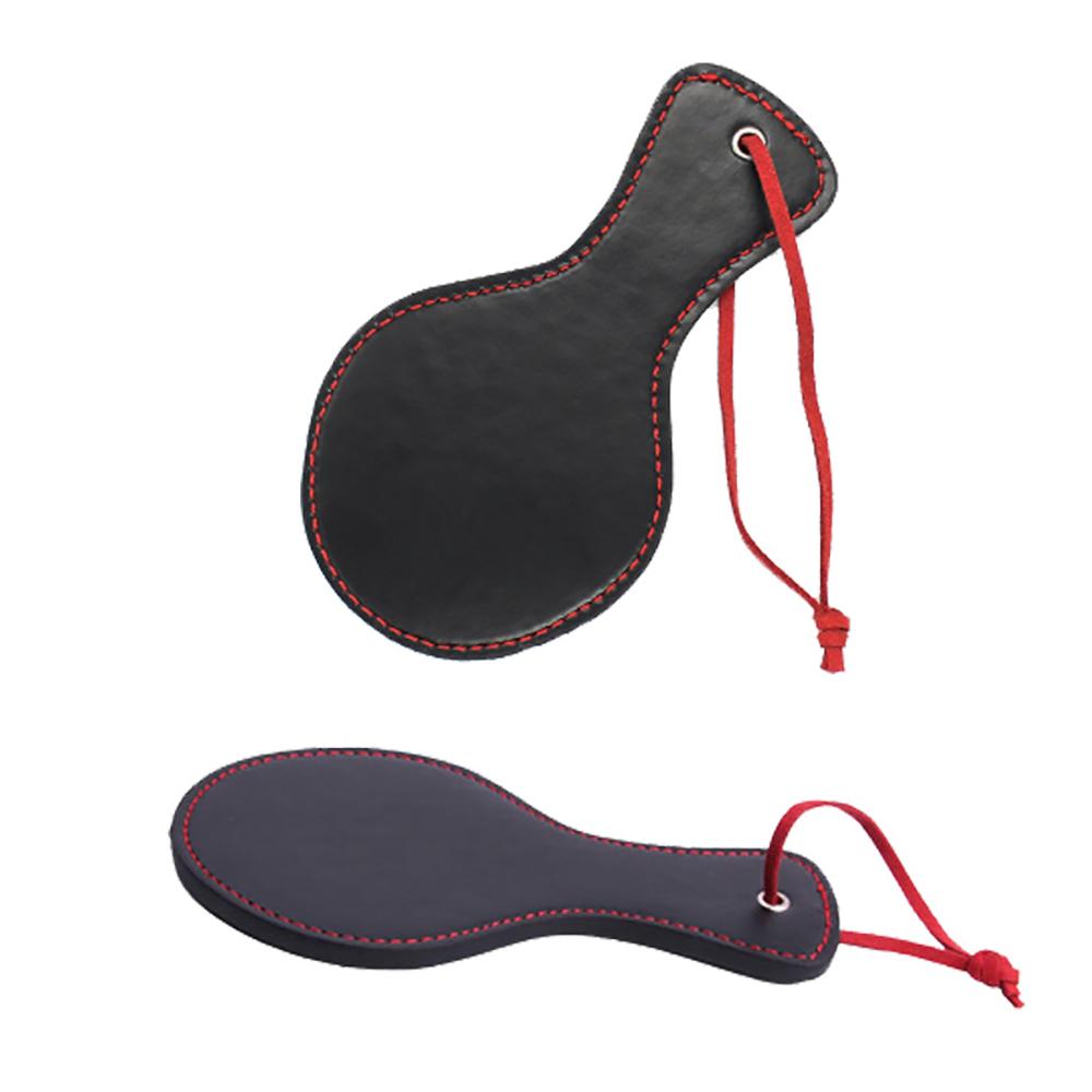 Adult products, couple flirting, hand-held alternative toys, erotic playthings, stage performance props