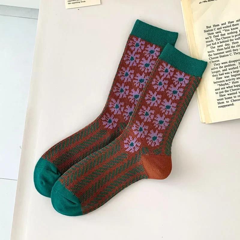 Retro Vintage Women Socks Cotton Knitting Japanese Fashion Girl Elastic High Long Socks Harajuku Autumn Winter Crew Stocking New