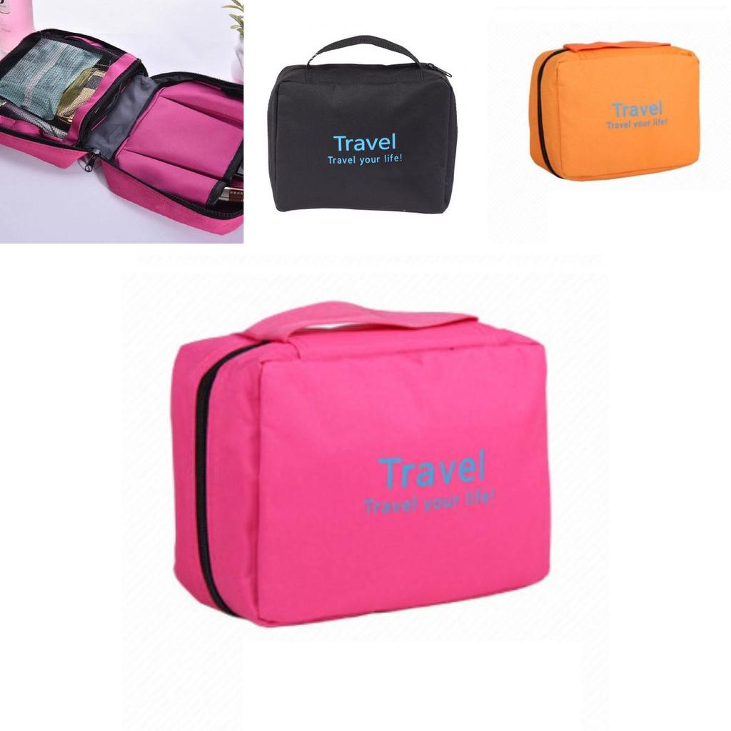 Spacious Travel Cosmetic Bag Cube Shaped High Density Oxford Cloth For Bathroom Bedroom