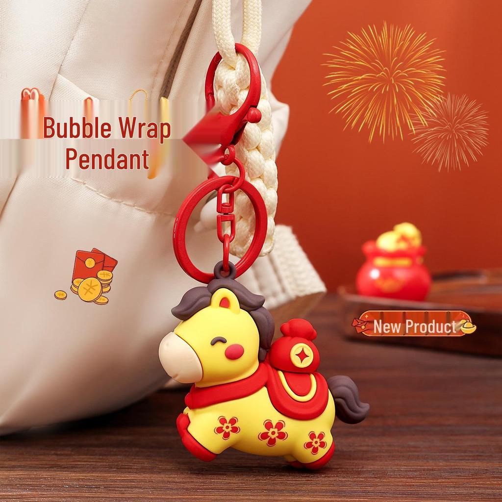 Neujahrs Glückspferd Schlüsselanhänger: 3D Weichgummi Pferdefigur Ornament für Tasche oder Auto