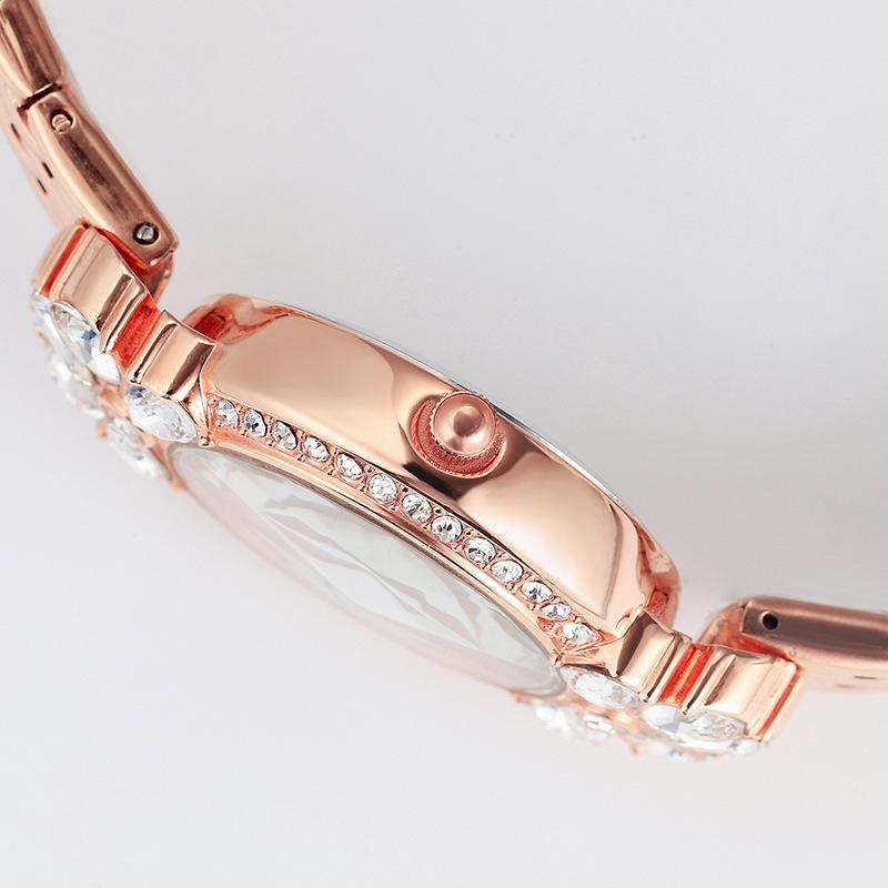 Ladies Light Luxury Medium Antique Creative Flower Diamond Gypsy Star Fashion Waterproof Steel Belt Quartz Watch