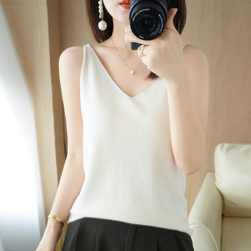 2024 Spring/Summer Women's V-Neck Knit Camisole: Slim, Sleeveless, Versatile Base Layer