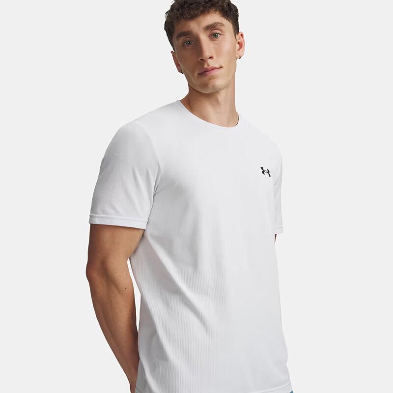 Under Armour Men s Versatile Sport Short Sleeve T-Shirt L