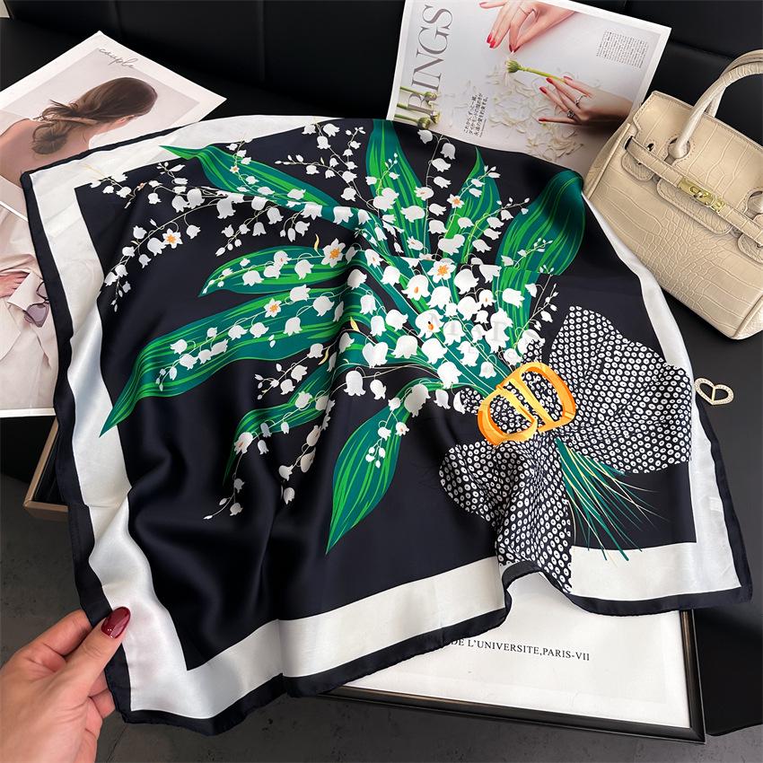 Elegant Ginkgo Leaf Print Silk Square Scarf – Versatile Headscarf for Spring and Summer