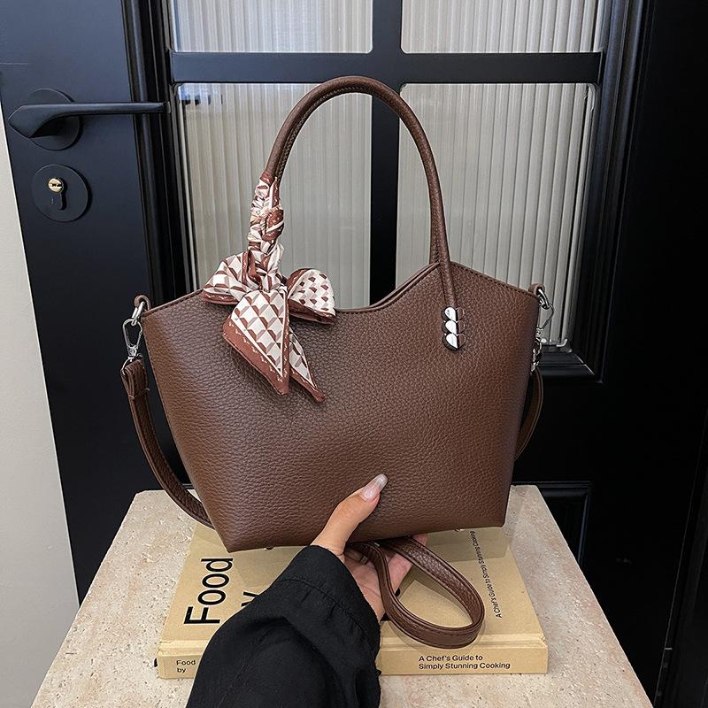 

Винтажная сумка Commuter Underarm Bag Женская модная сумка через плечо большой емкости Текстурированная сумка-тоут темно-коричневого