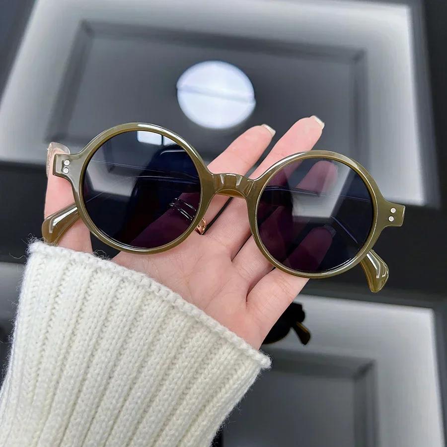 Retro Square Fashion Sunglasses Women Men Vintage Style Casual Trendy Small Female Male