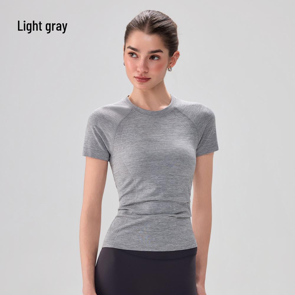 Women's Breathable Seamless Slim Fit Yoga and Running T-Shirt