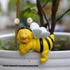 2Pieces Cute Climbing Bees Resin Pot Huggers Figurines for Personalizing Garden Patios Balconies and Home Decoration